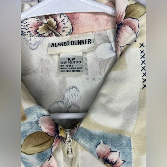 Alfred Dunner vintage women’s floral/butterflies zip up jacket size 16W. - Picture 6 of 8